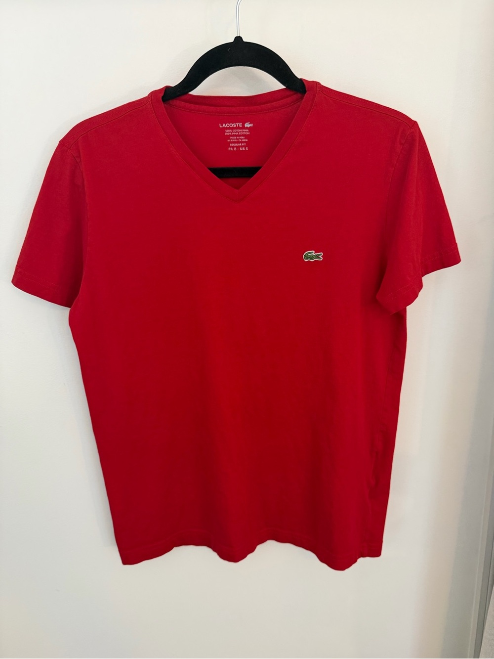 Lacoste Men's V-Neck Short Sleeve T-Shirt in Red with Green Crocodile